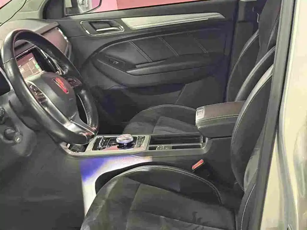 Roewe RX5 New Energy — миниатюра 16