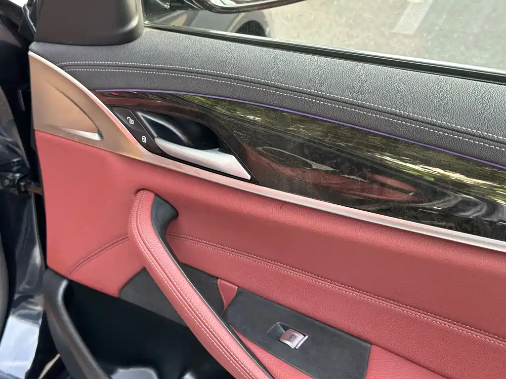 BMW 5 Series — миниатюра 18