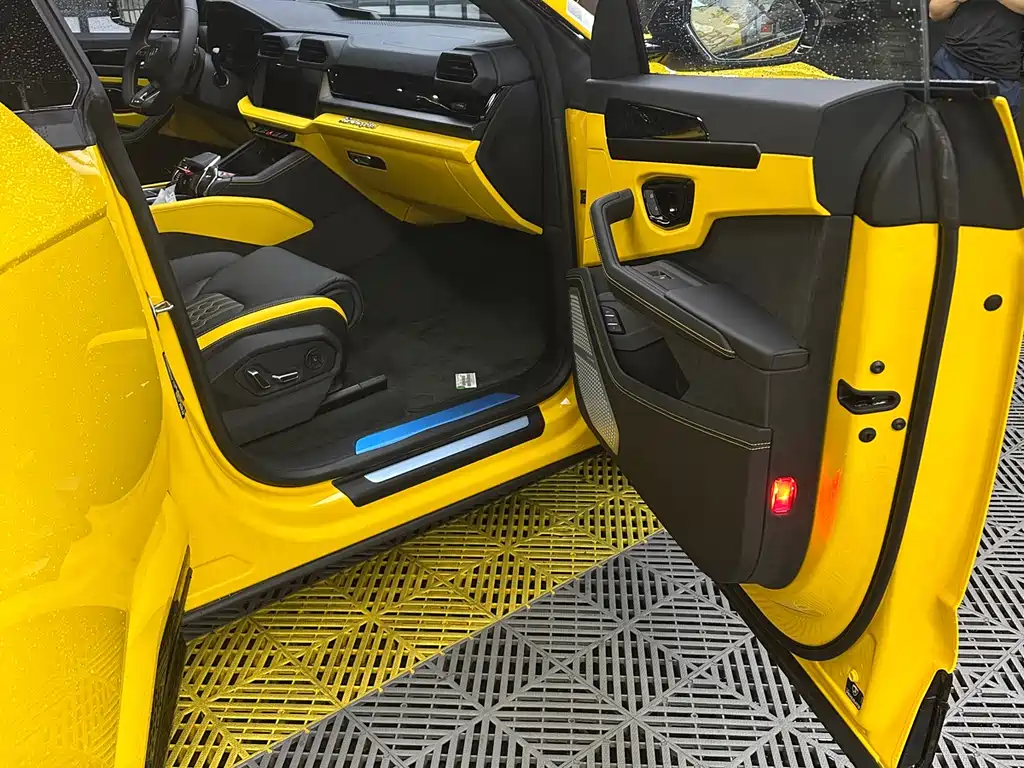 Lamborghini Urus SE 2025 4.0T Standard