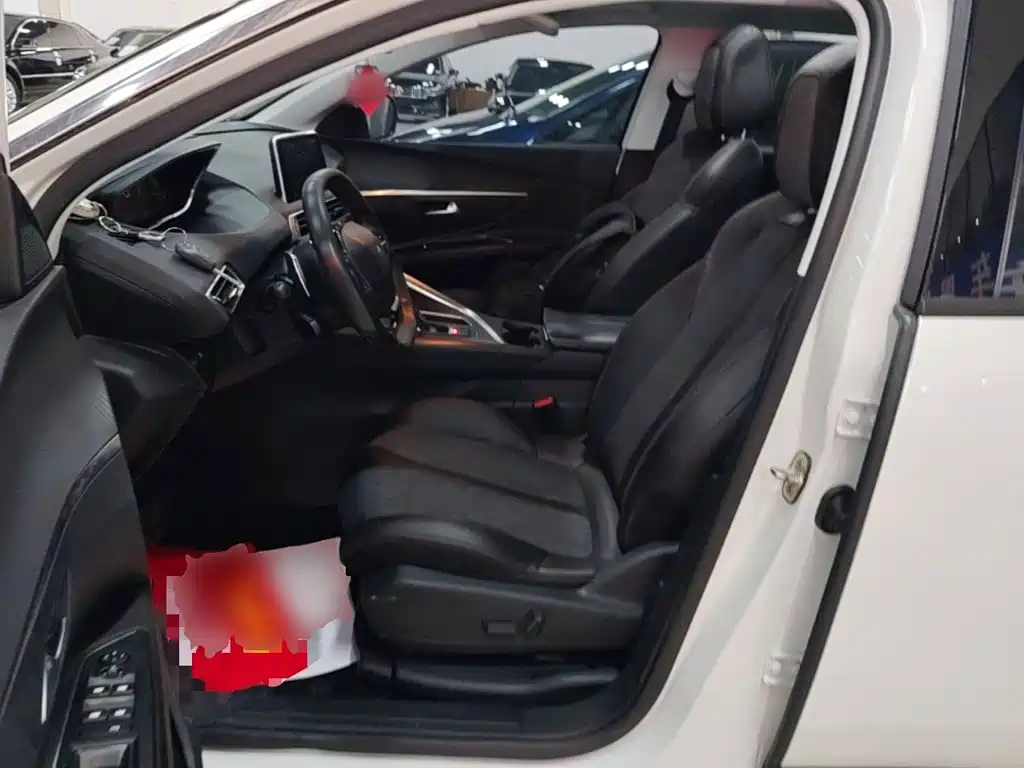 Peugeot 5008 — миниатюра 15