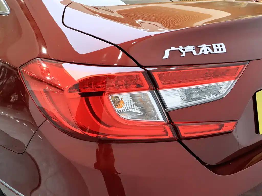 Honda Accord 2018 260TURBO Luxury V