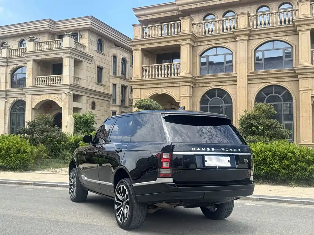Land Rover Range Rover — миниатюра 4