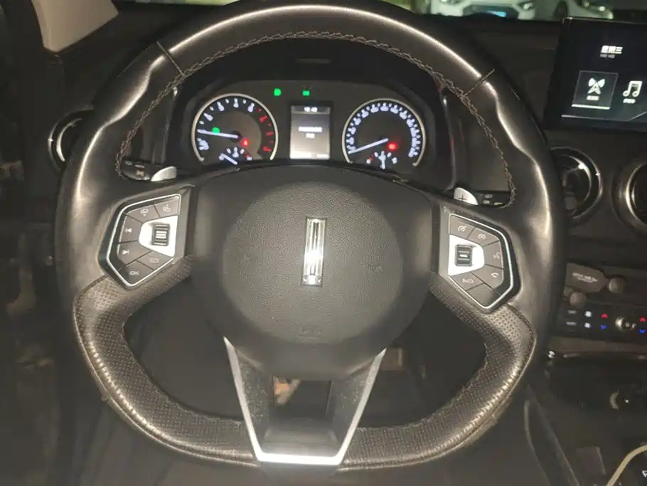 Wey Wey VV5 — миниатюра 15
