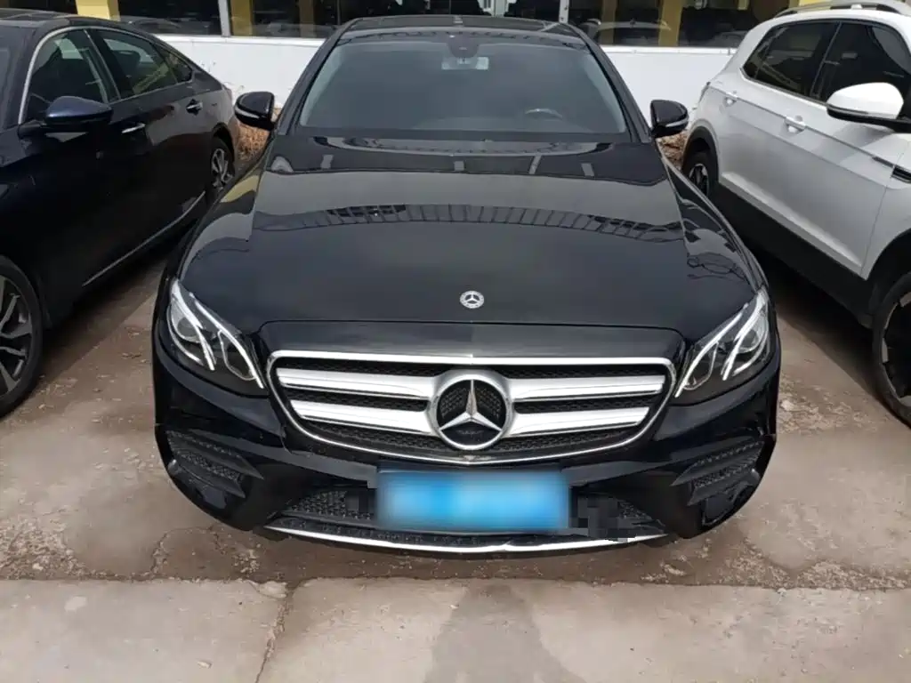 Mercedes-Benz E-Class — миниатюра 3