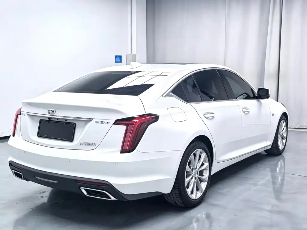 Cadillac CT5 — миниатюра 9