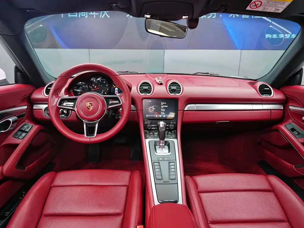 Porsche 718 2018 Cayman 2.0T