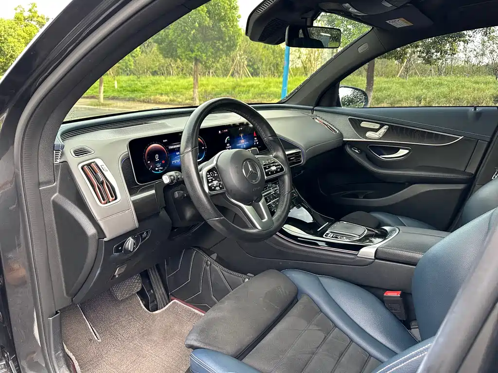 Mercedes-Benz EQC — миниатюра 11
