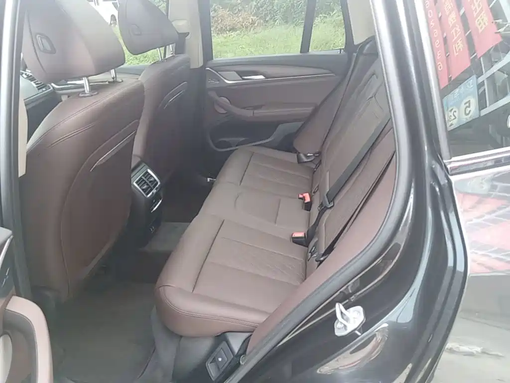 BMW X3 — миниатюра 17