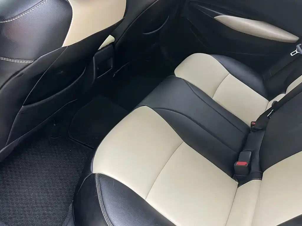 Toyota Corolla — миниатюра 24