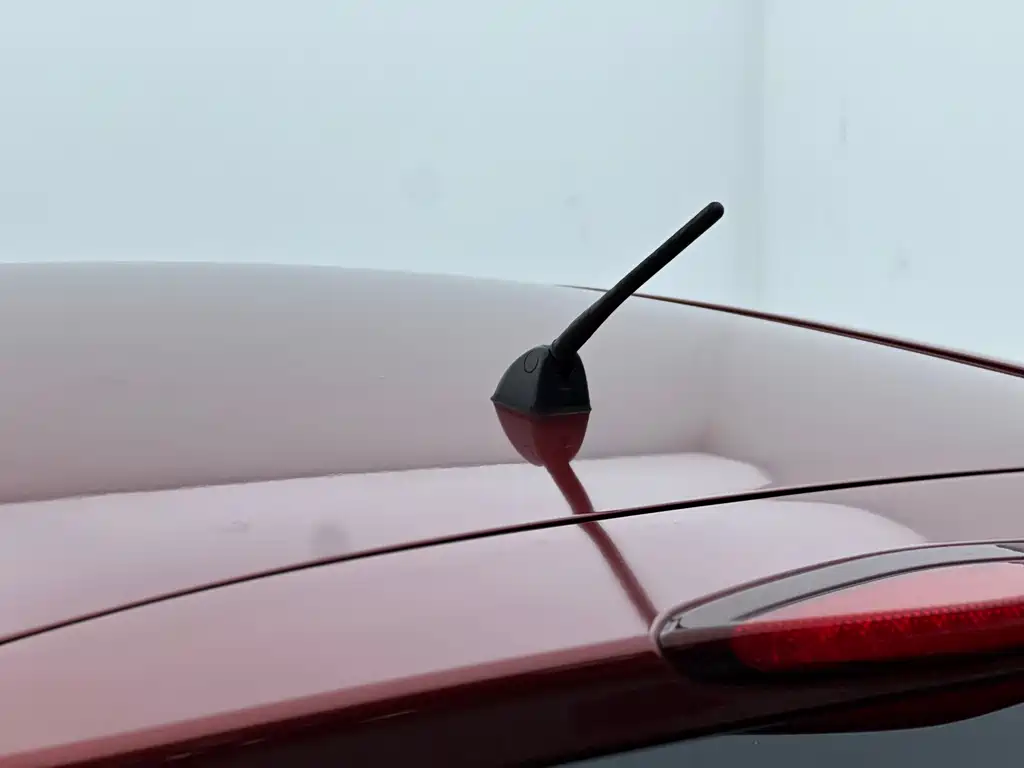 Nissan Tiida — миниатюра 23