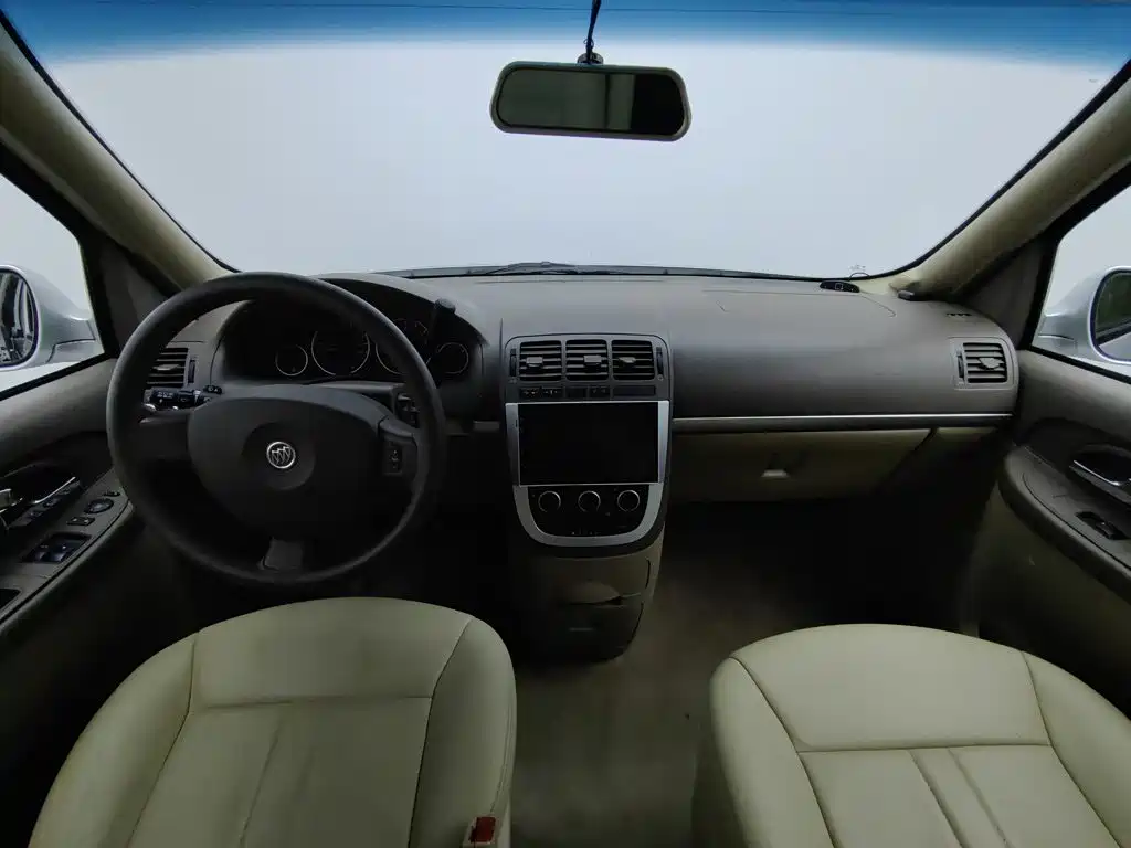 Buick GL8 — миниатюра 5