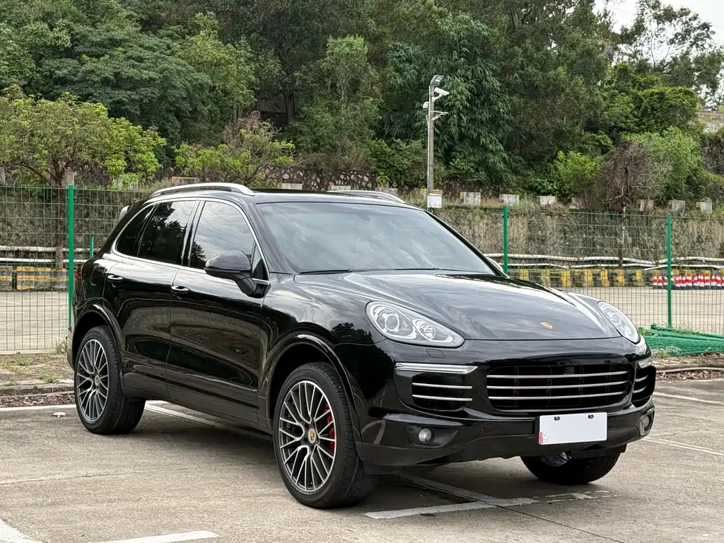 Porsche Cayenne 2016 Cayenne Platinum Edition 3.0T