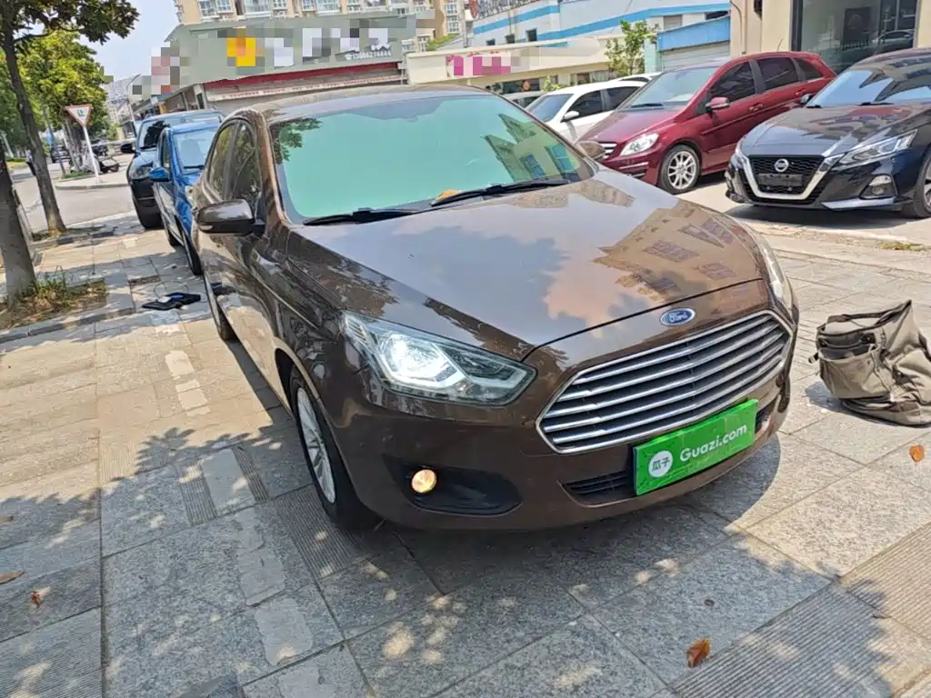Ford Escort 2017 1.5L MT Comfort