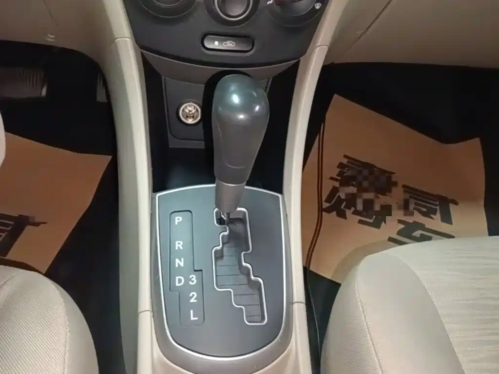 Hyundai Verna — миниатюра 14