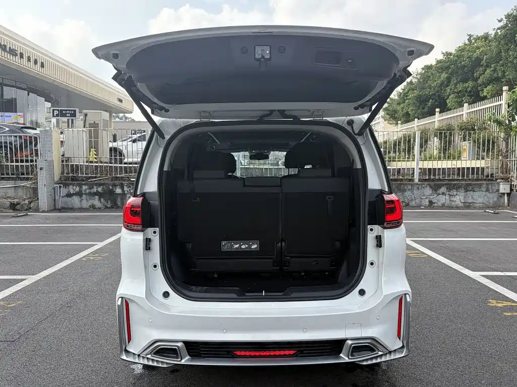 GAC Motor Trumpchi M8 — миниатюра 18