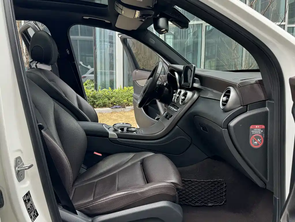 Mercedes-Benz GLC — миниатюра 10