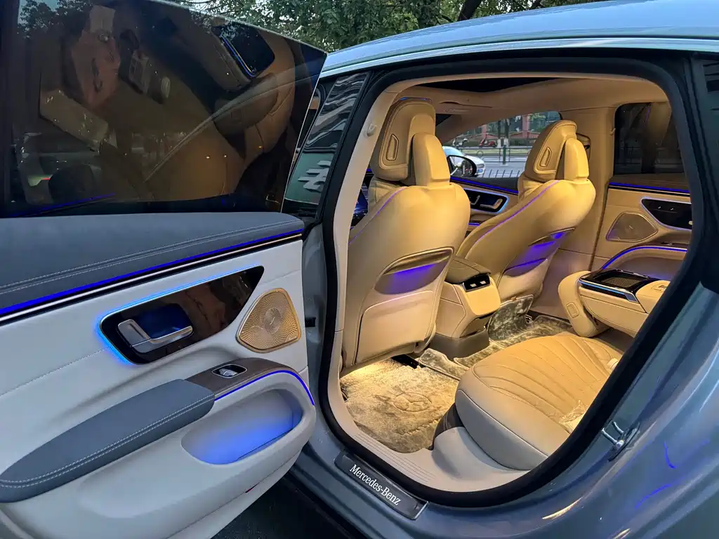 Mercedes-Benz EQS — миниатюра 10