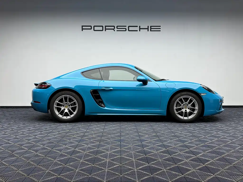 Porsche 718 2018 Cayman 2.0T