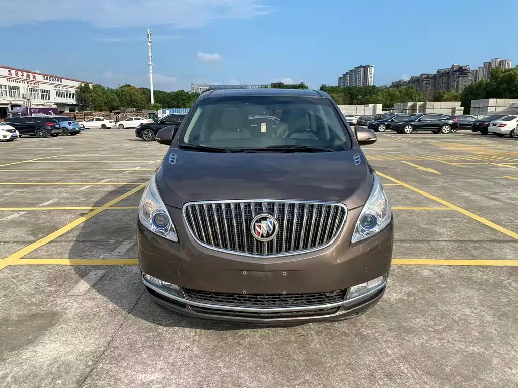 Buick GL8 — миниатюра 3