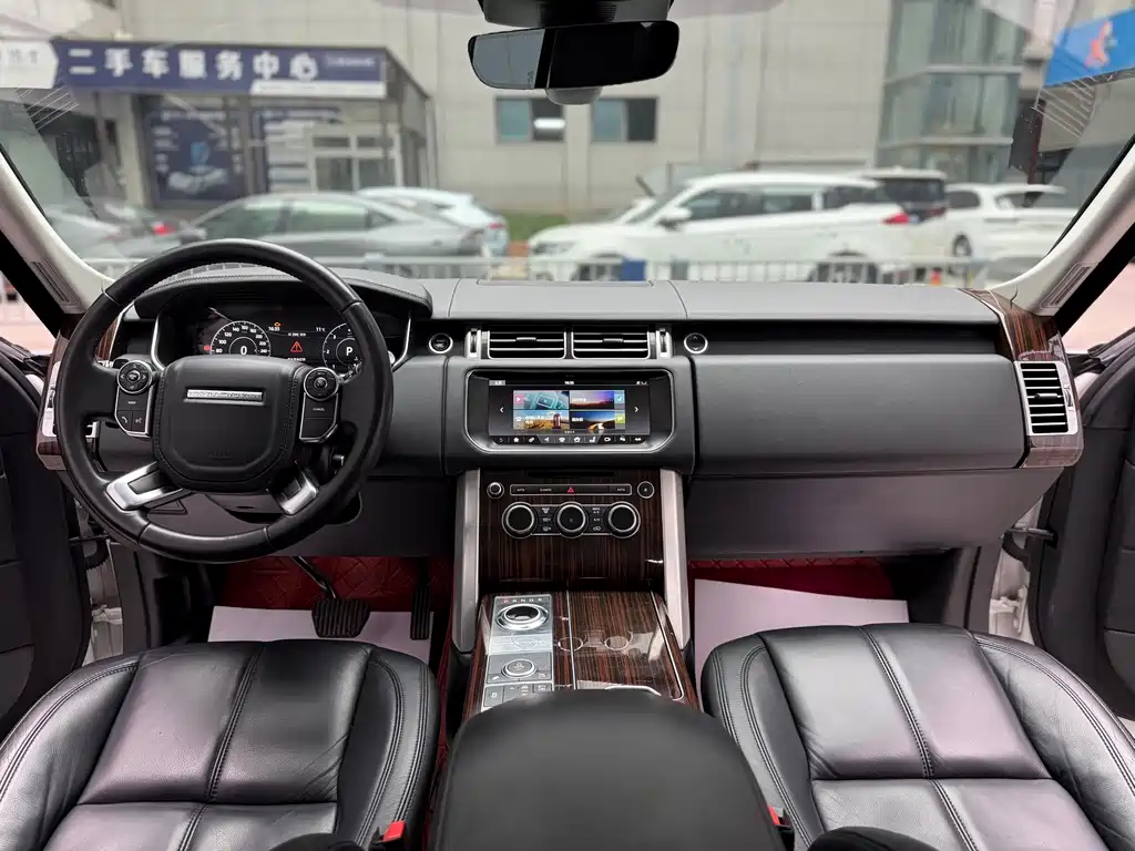 LAND ROVER RANGE ROVER