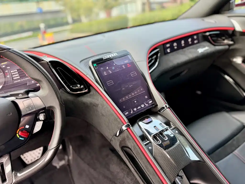 Ferrari Roma — миниатюра 13