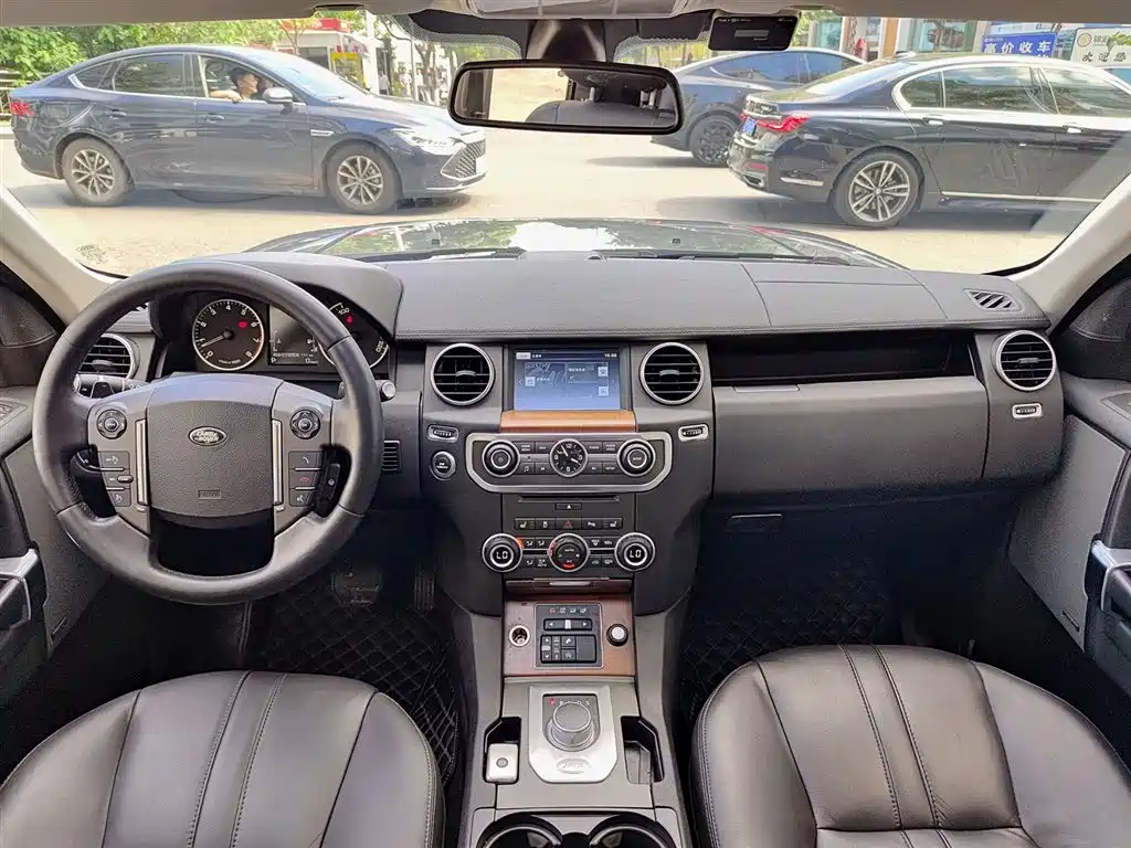 Land Rover Discovery 2016 3.0 SC HSE