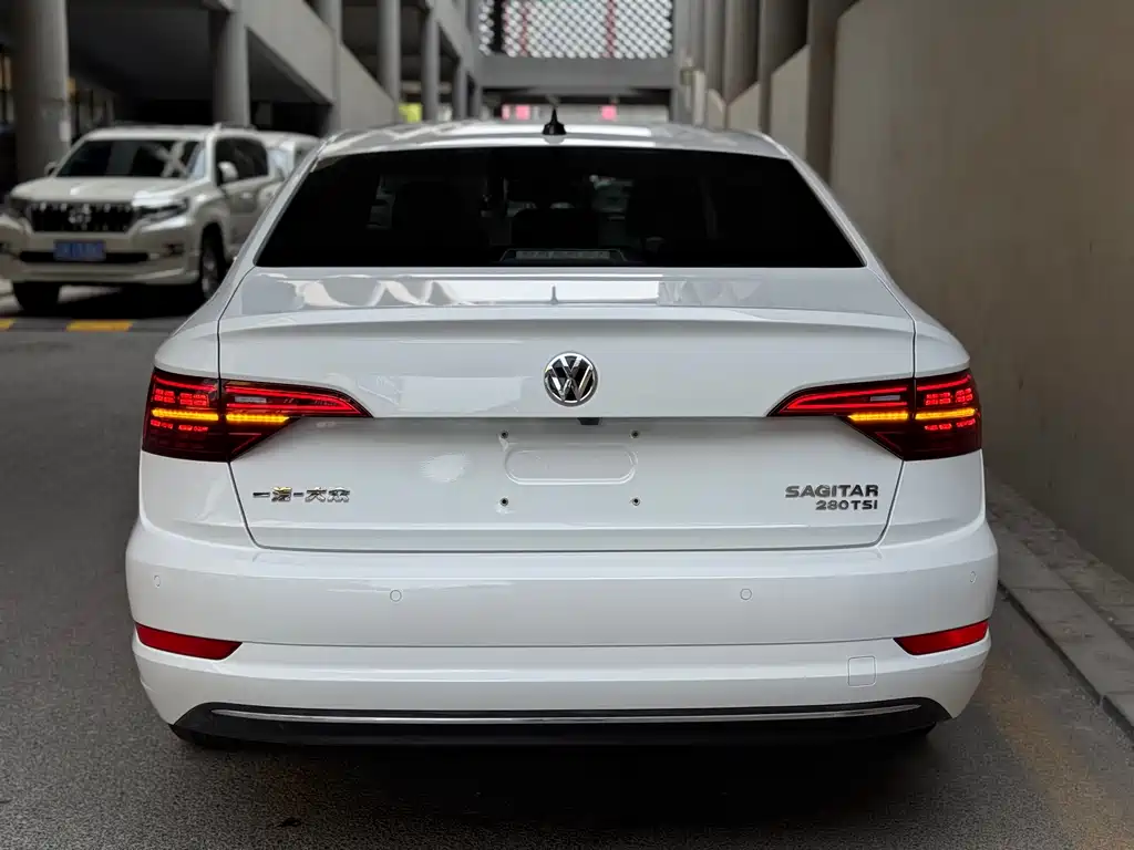 Volkswagen Sagitar — миниатюра 5