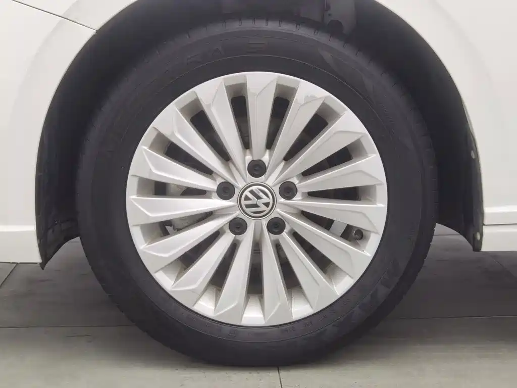 Volkswagen Lavida — миниатюра 17