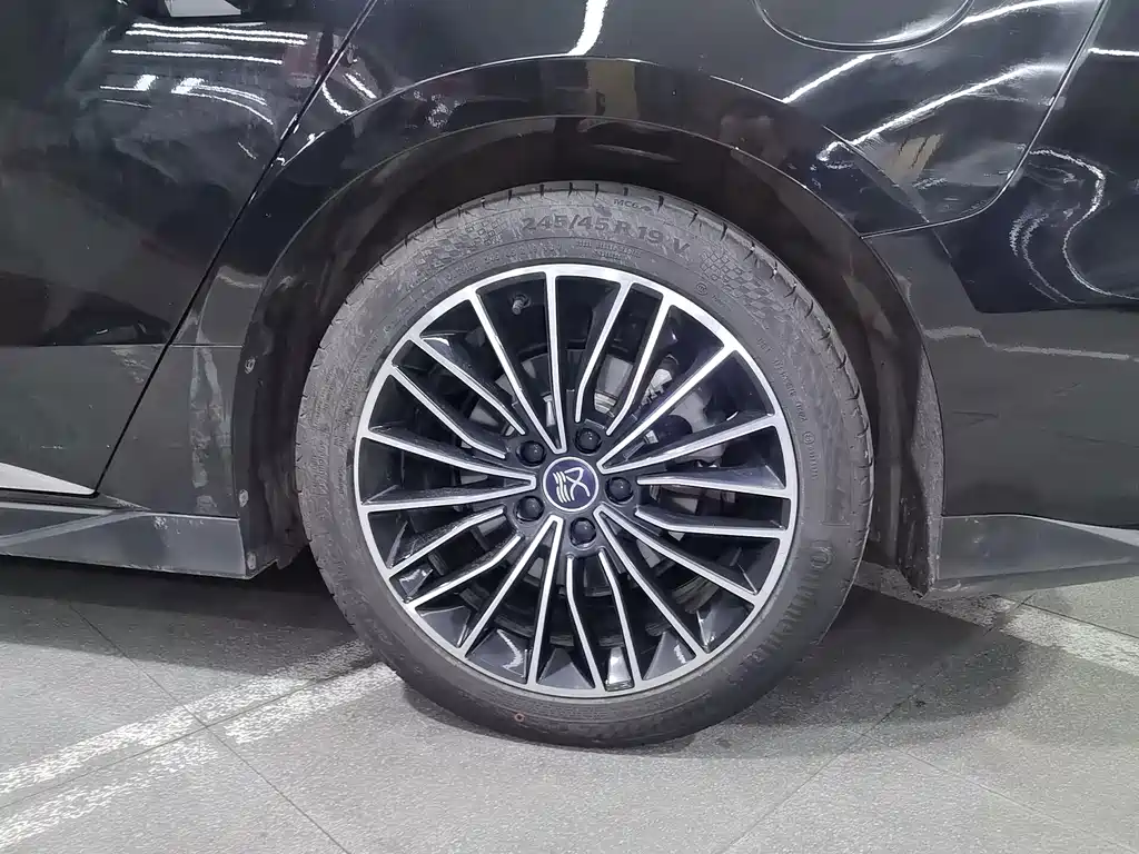 BYD Han — миниатюра 16