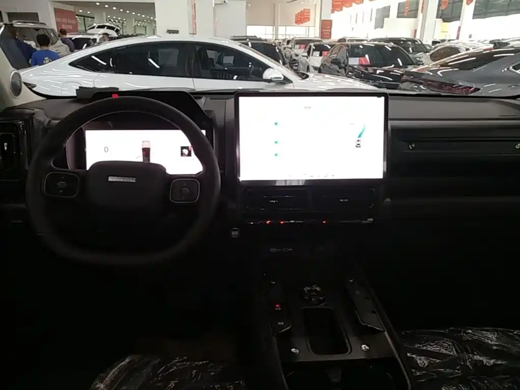 Haval Menglong New Energy — миниатюра 10
