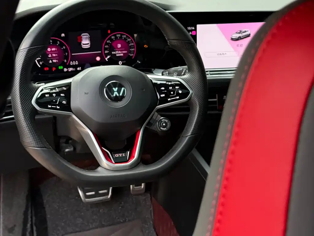 Volkswagen Golf GTI — миниатюра 6