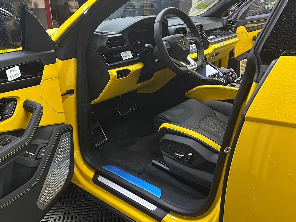 Lamborghini Urus SE 2025 4.0T Standard