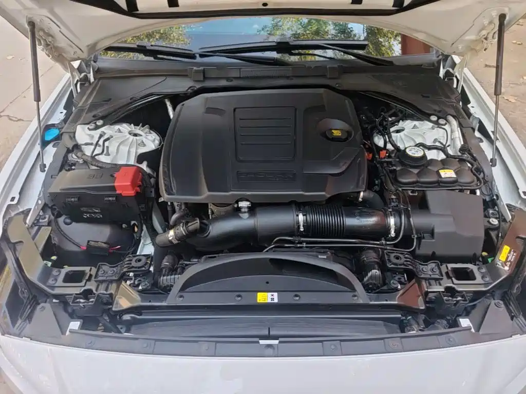 Jaguar XEL — миниатюра 16