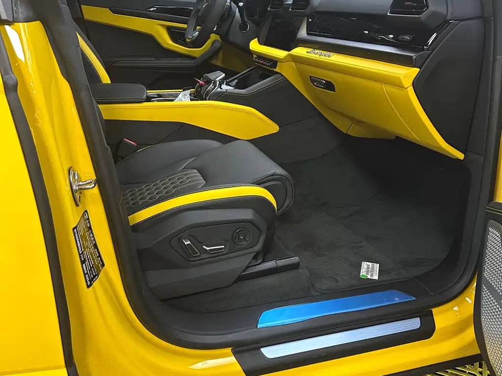 Lamborghini Urus SE 2025 4.0T Standard
