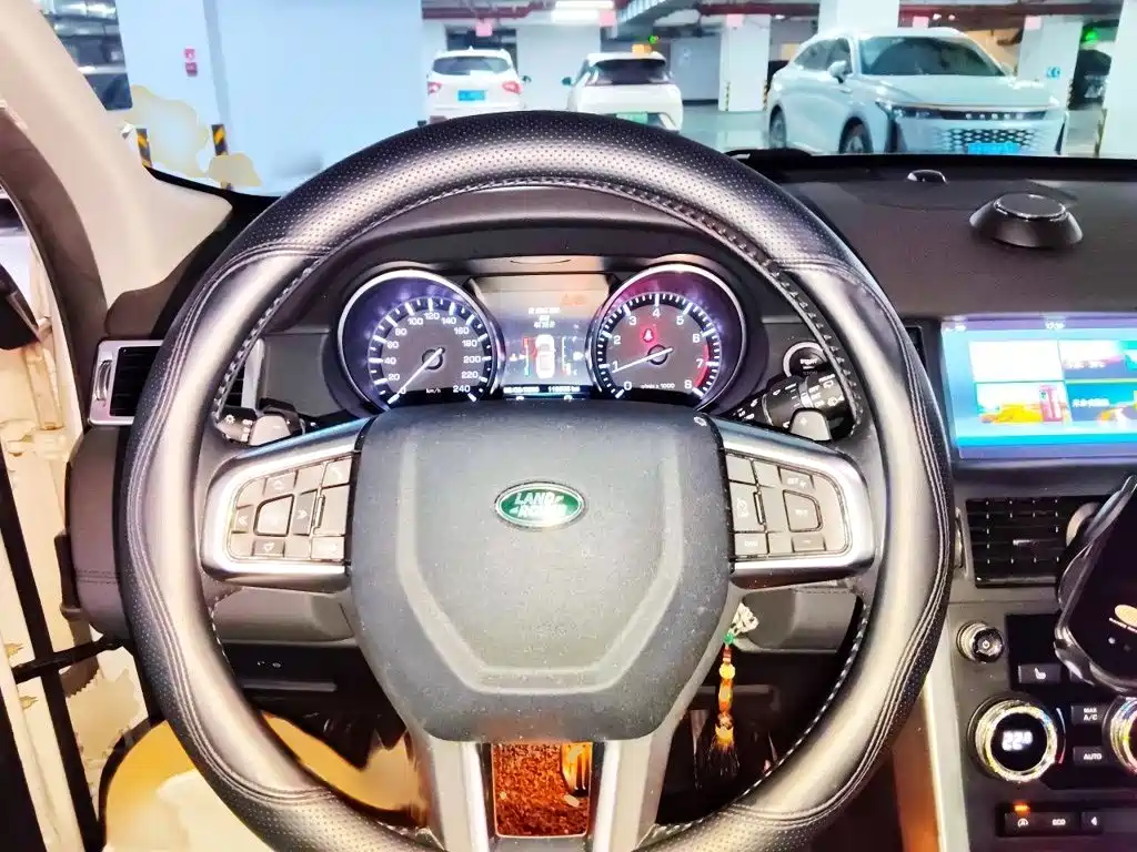 Land Rover Discovery Sport — миниатюра 3