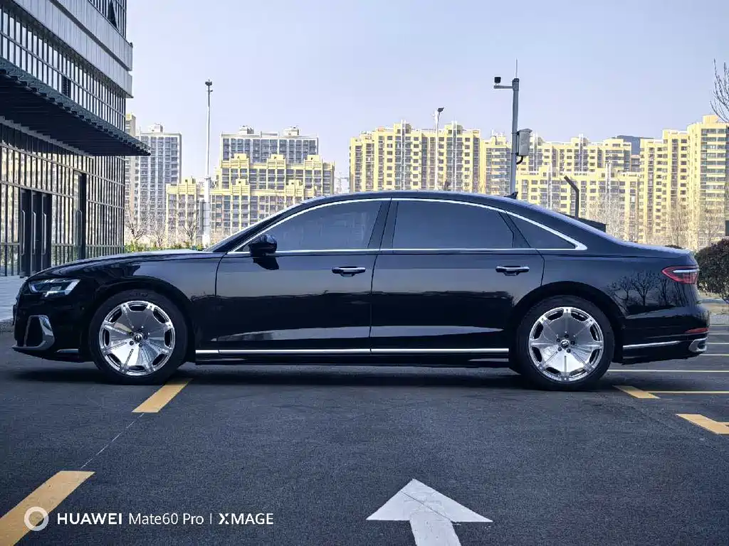 Audi A8 2024 A8L 55 TFSI quattro Flagship
