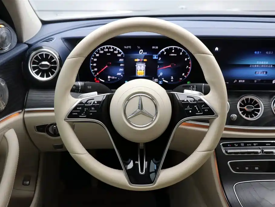MERCEDES-BENZ E CLASS