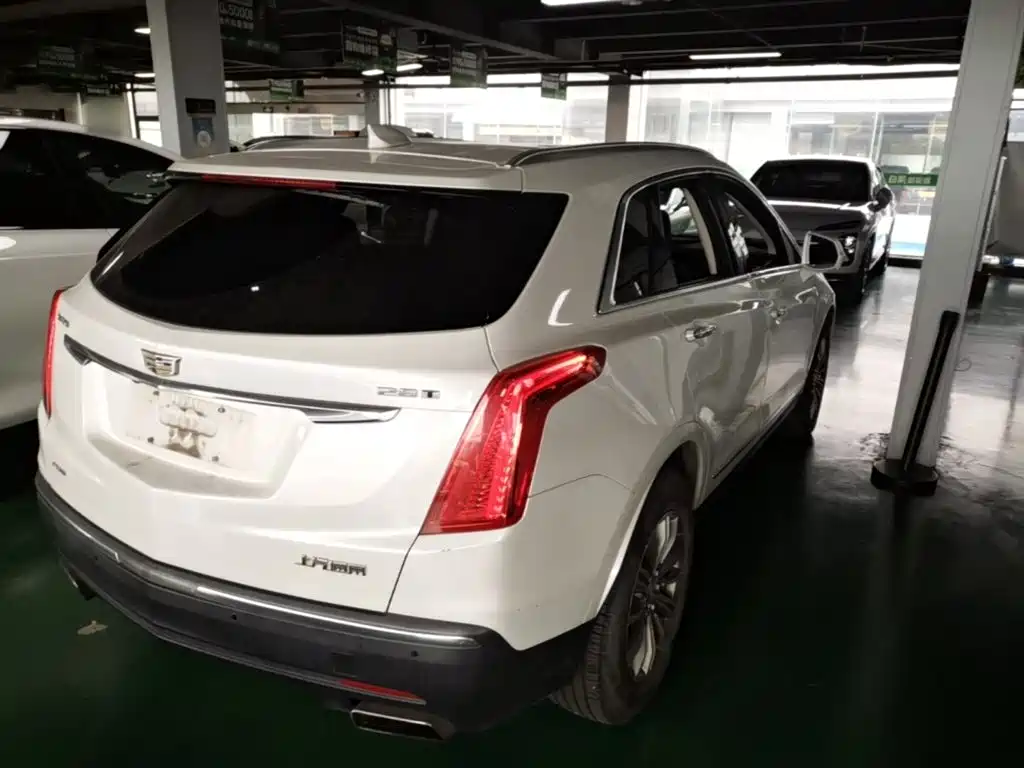 Cadillac XT5 — миниатюра 7