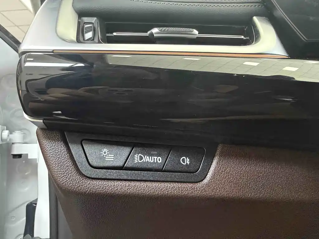 BMW X1 — миниатюра 12