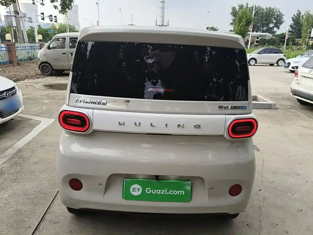 Wuling MINIEV — миниатюра 6