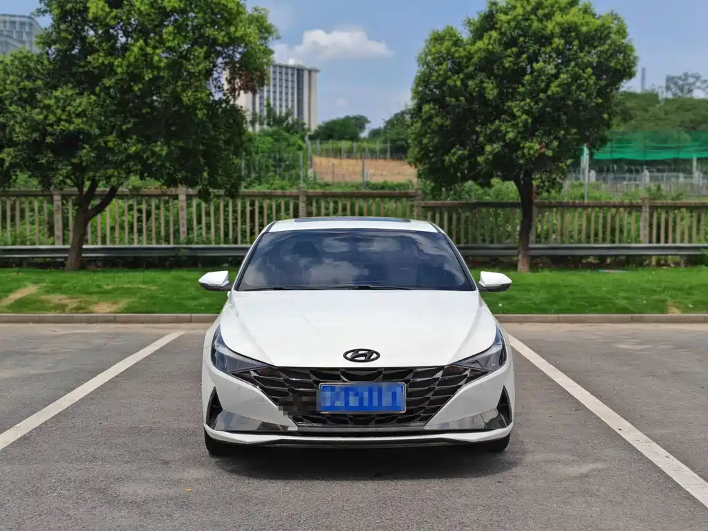 Hyundai Elantra 2022 1.5L CVT GLX Elite