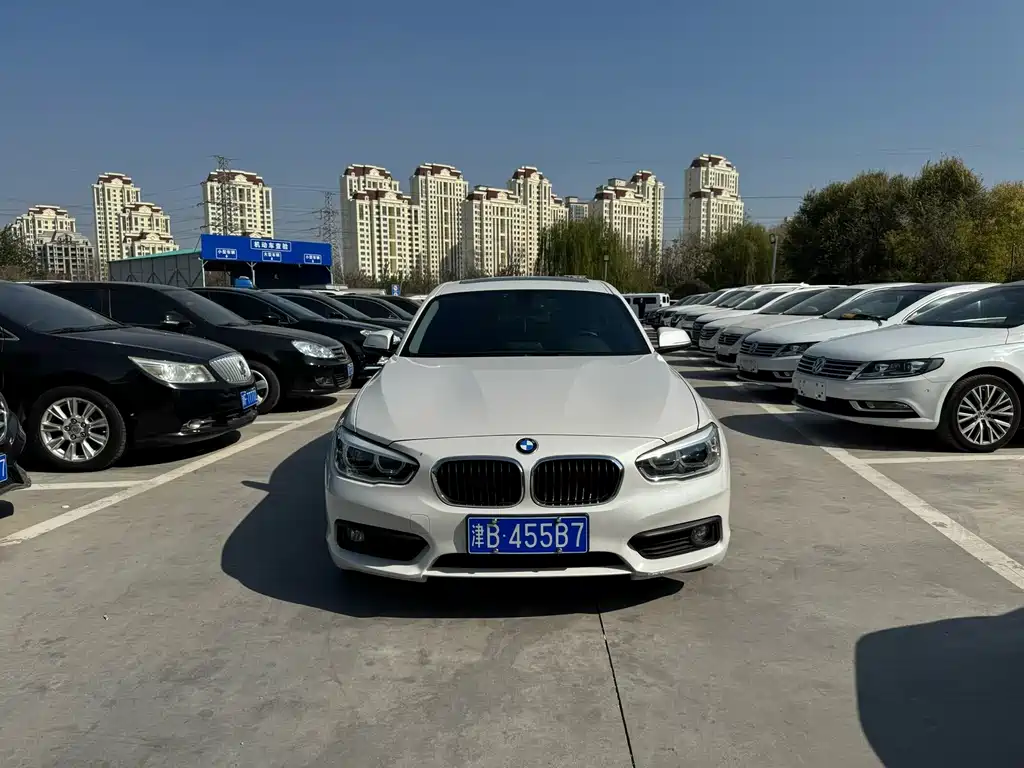 BMW 1 Series (Import) — миниатюра 2