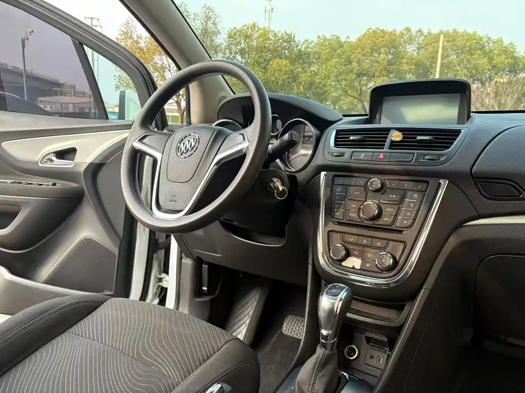 Buick Encore — миниатюра 8
