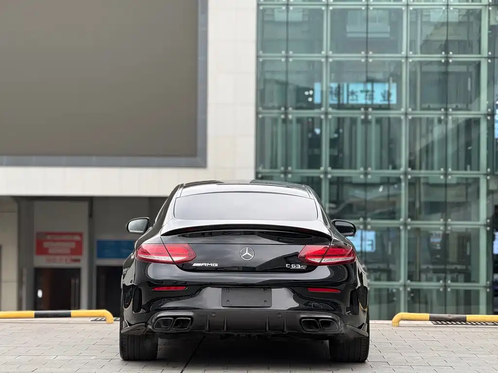 MERCEDES-BENZ C CLASS AMG