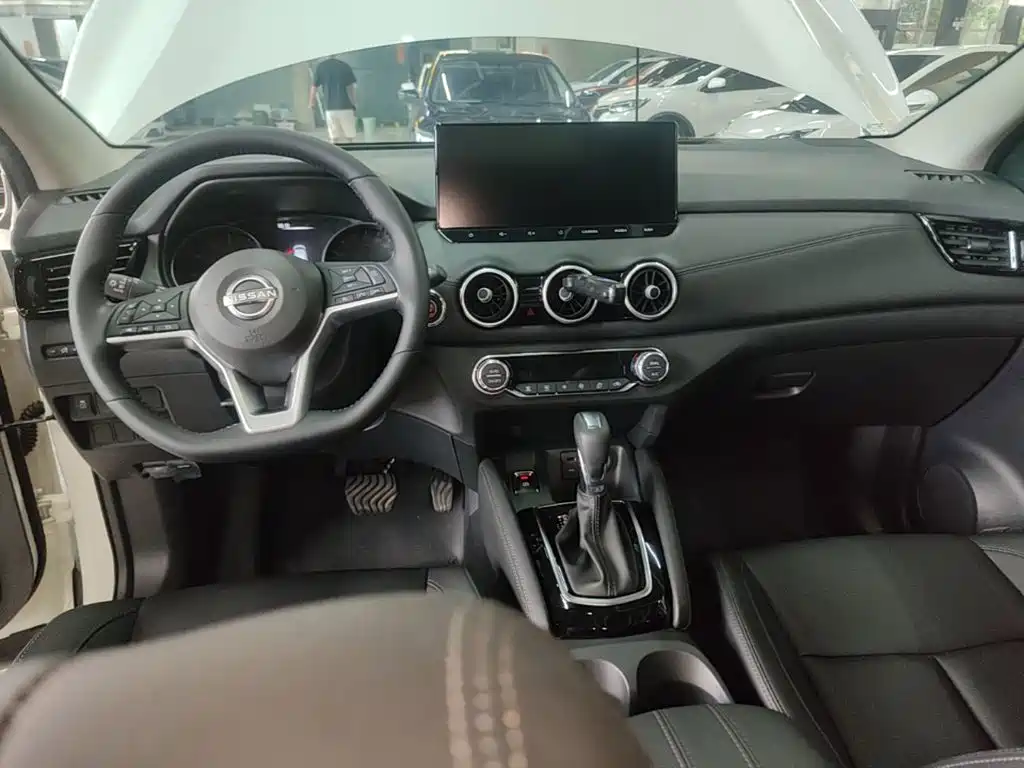 Nissan Qashqai — миниатюра 10