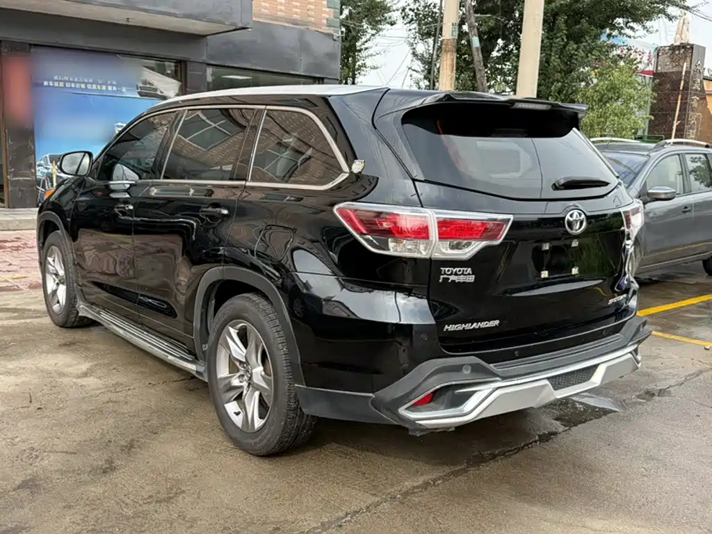 Toyota Highlander — миниатюра 5