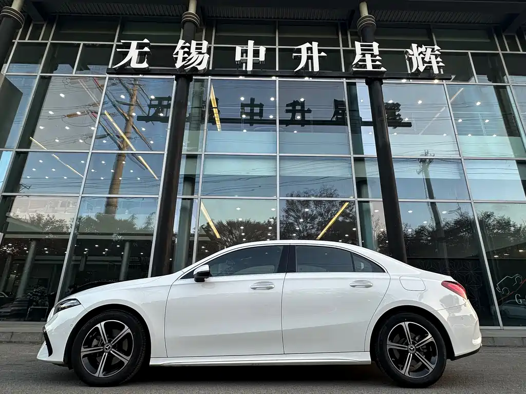 MERCEDES-BENZ A CLASS