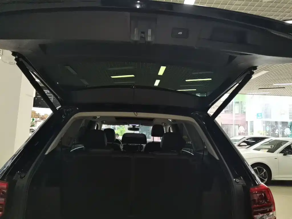 Volkswagen Teramont — миниатюра 19