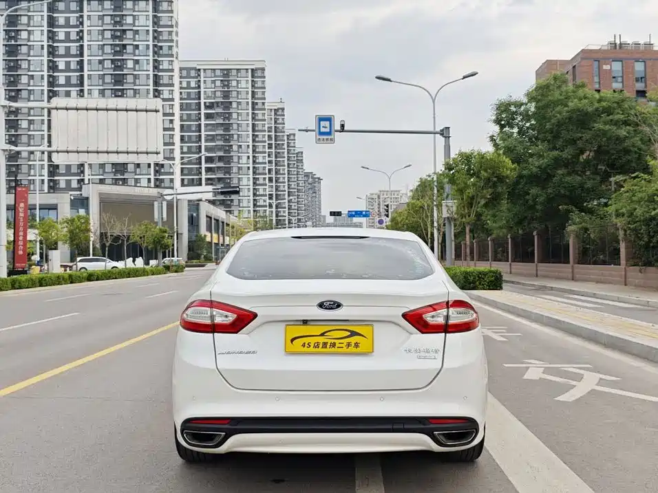 Ford Mondeo — миниатюра 15