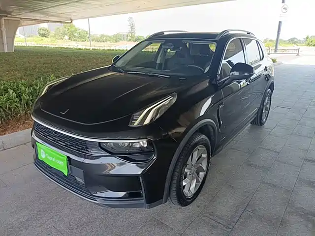 2023 Lynk & Co 01